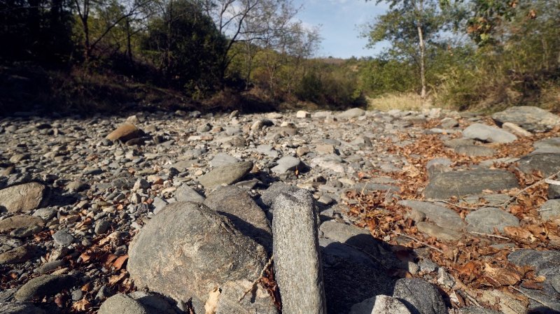 Lit de la rivière