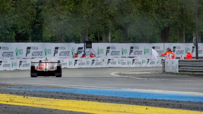 Dans le virage du tertre rouge